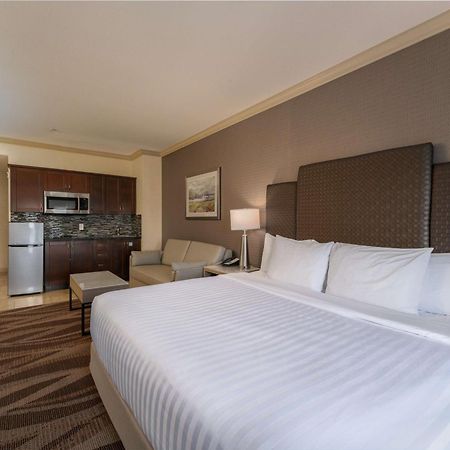 Prestige Harbourfront Resort, Worldhotels Luxury Salmon Arm Eksteriør billede