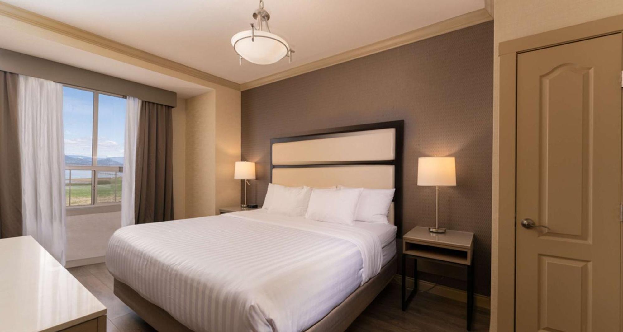 Prestige Harbourfront Resort, Worldhotels Luxury Salmon Arm Eksteriør billede