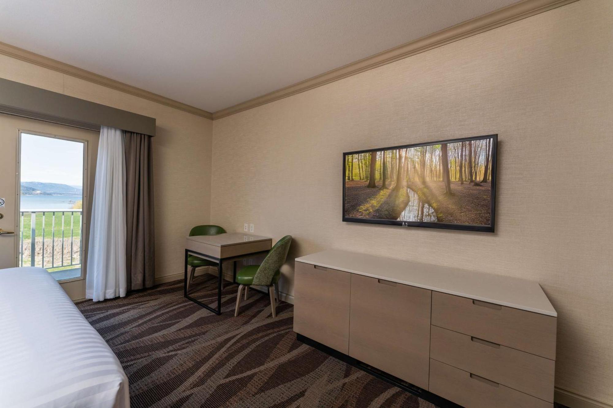 Prestige Harbourfront Resort, Worldhotels Luxury Salmon Arm Eksteriør billede