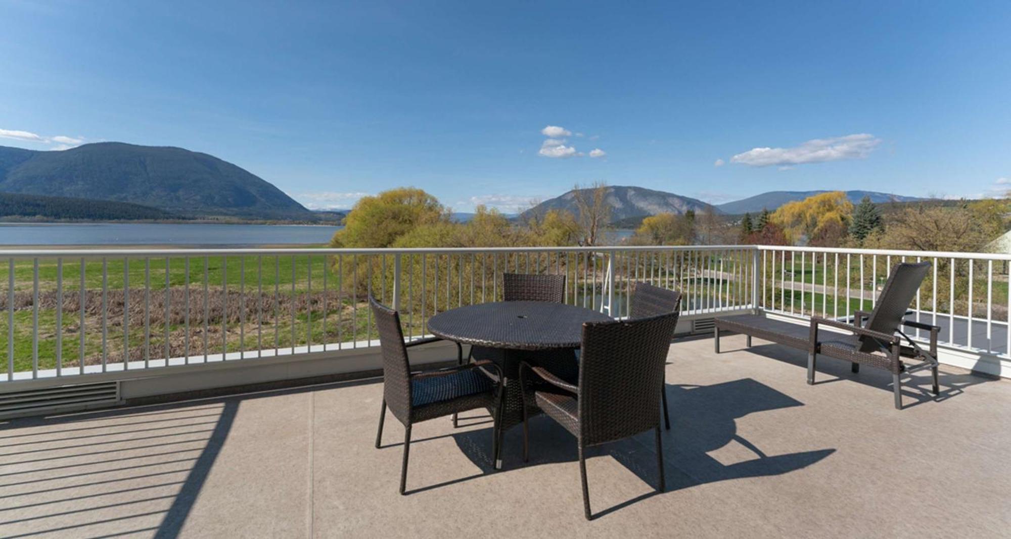 Prestige Harbourfront Resort, Worldhotels Luxury Salmon Arm Eksteriør billede