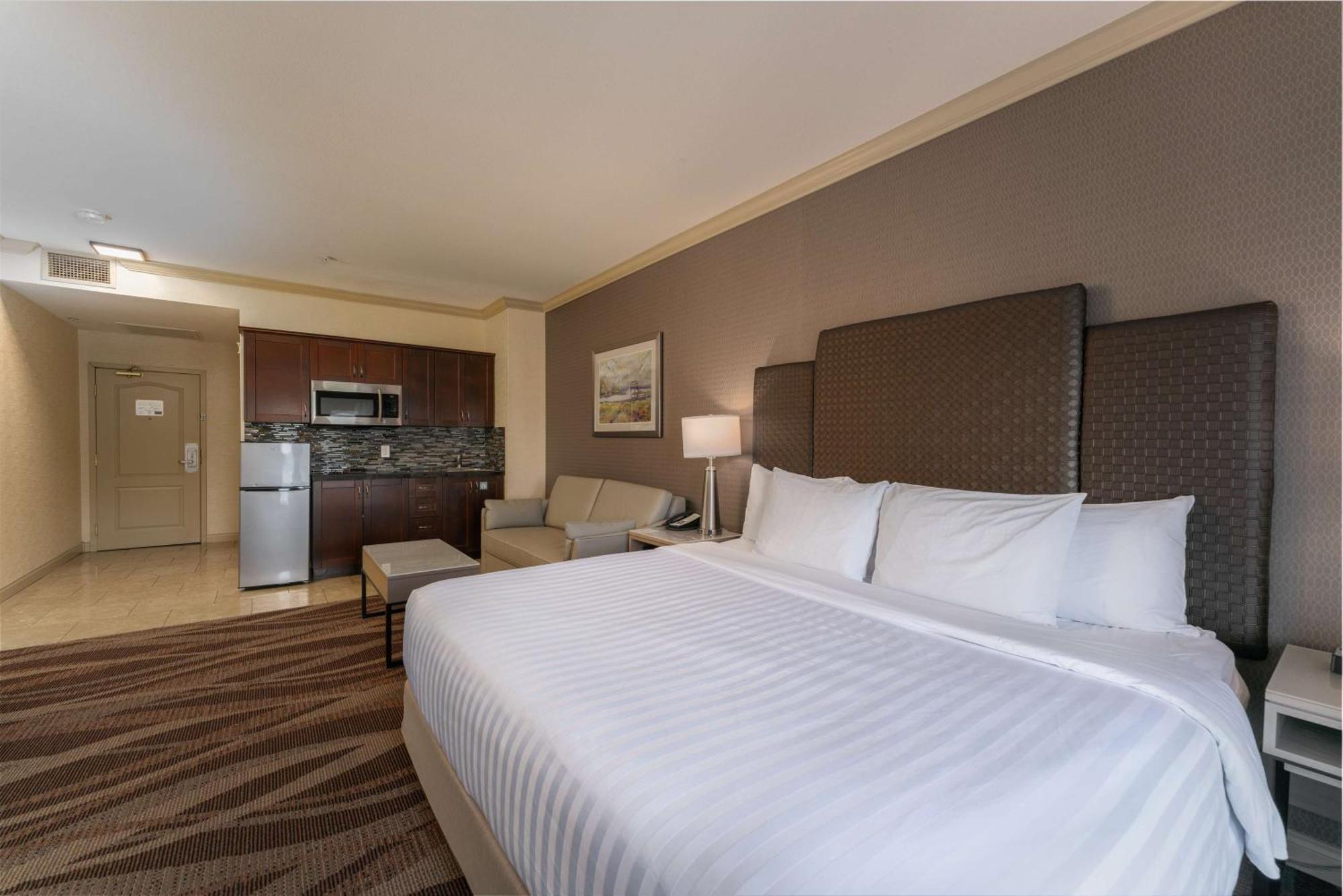 Prestige Harbourfront Resort, Worldhotels Luxury Salmon Arm Eksteriør billede
