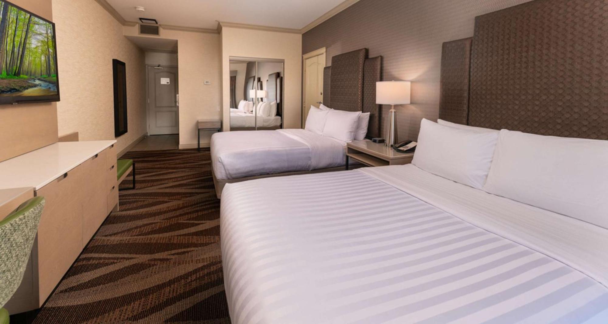 Prestige Harbourfront Resort, Worldhotels Luxury Salmon Arm Eksteriør billede
